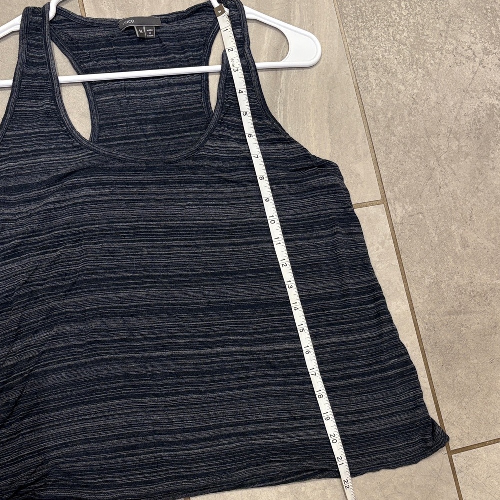 Vince navy Blue Striped Women's Tank racerback Top medium - Picture 4 of 5